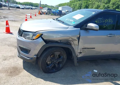 2021 Jeep Compass Altitude 4X4 z USA, uszkodzony, nr VIN 3C4NJDBBXMT536651